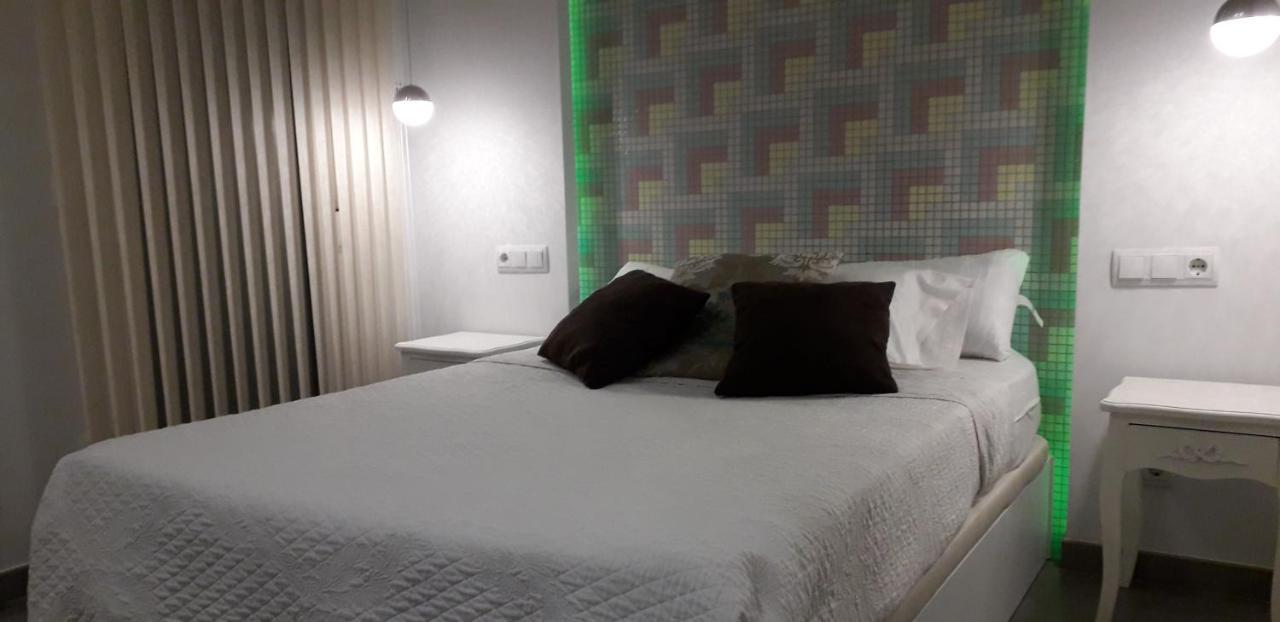 Ciudad De La Paz Appartement Madrid Buitenkant foto