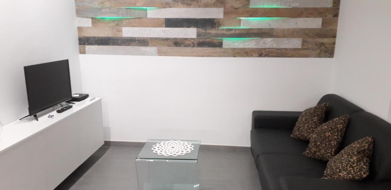 Ciudad De La Paz Appartement Madrid Buitenkant foto